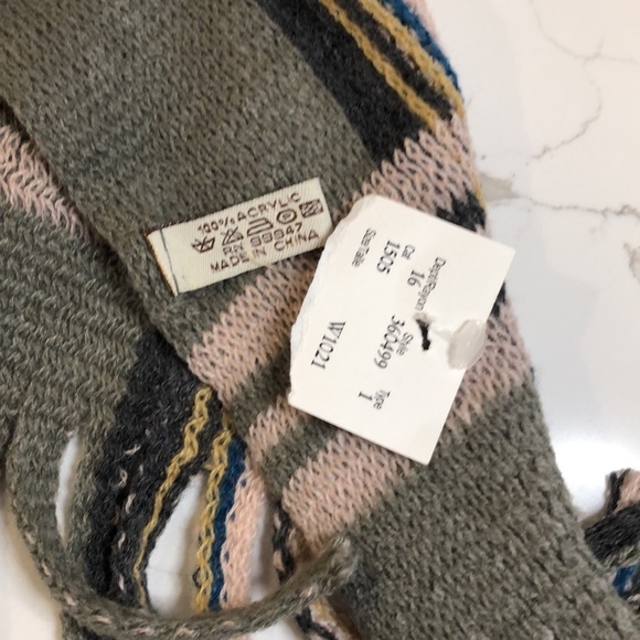 NEW shawl poncho sweater striped with fringe grey  pink O/S - Picture 6 of 6